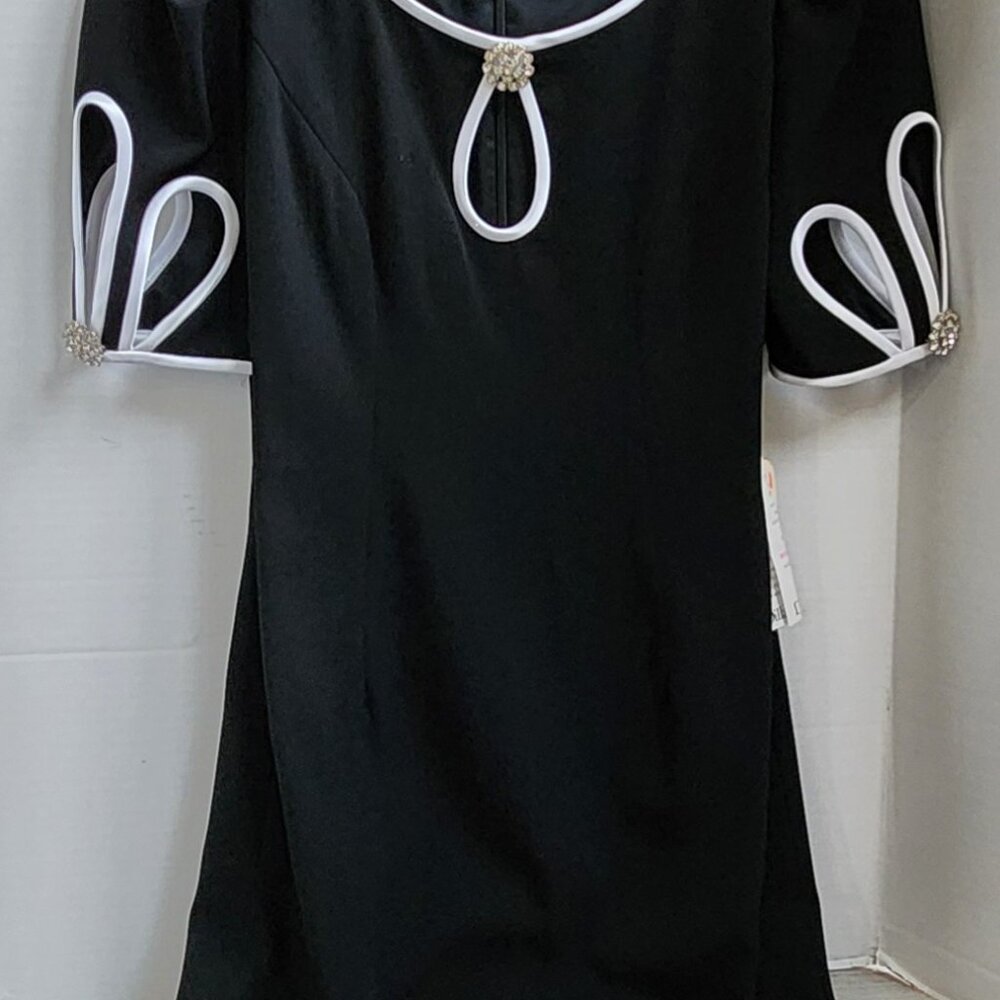 NWT KAREN LAWRENCE Black Sheath Satin & Rhinestone Accentsl Dress SIZE 4